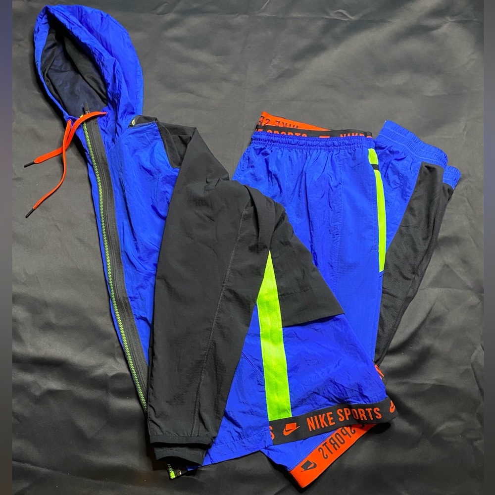 Nike Men's Dri-FIT Flex Training Jacket & Nike Men's Blue Jogger - tracksuit